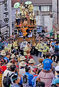 夏の部　佳作　【坂を上る山車巡行！】佐々木　勇（千葉市）